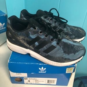 Adidas Zx Flux size 4